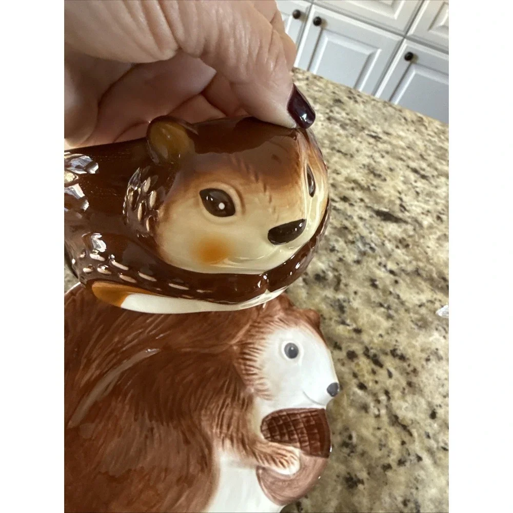 2 Squirrel‎ Bowls From Better Homes& GardensLimited Edition 2013 & Plate 4804